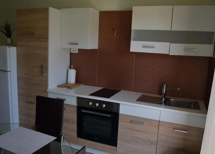 Korolija アパート シベニク